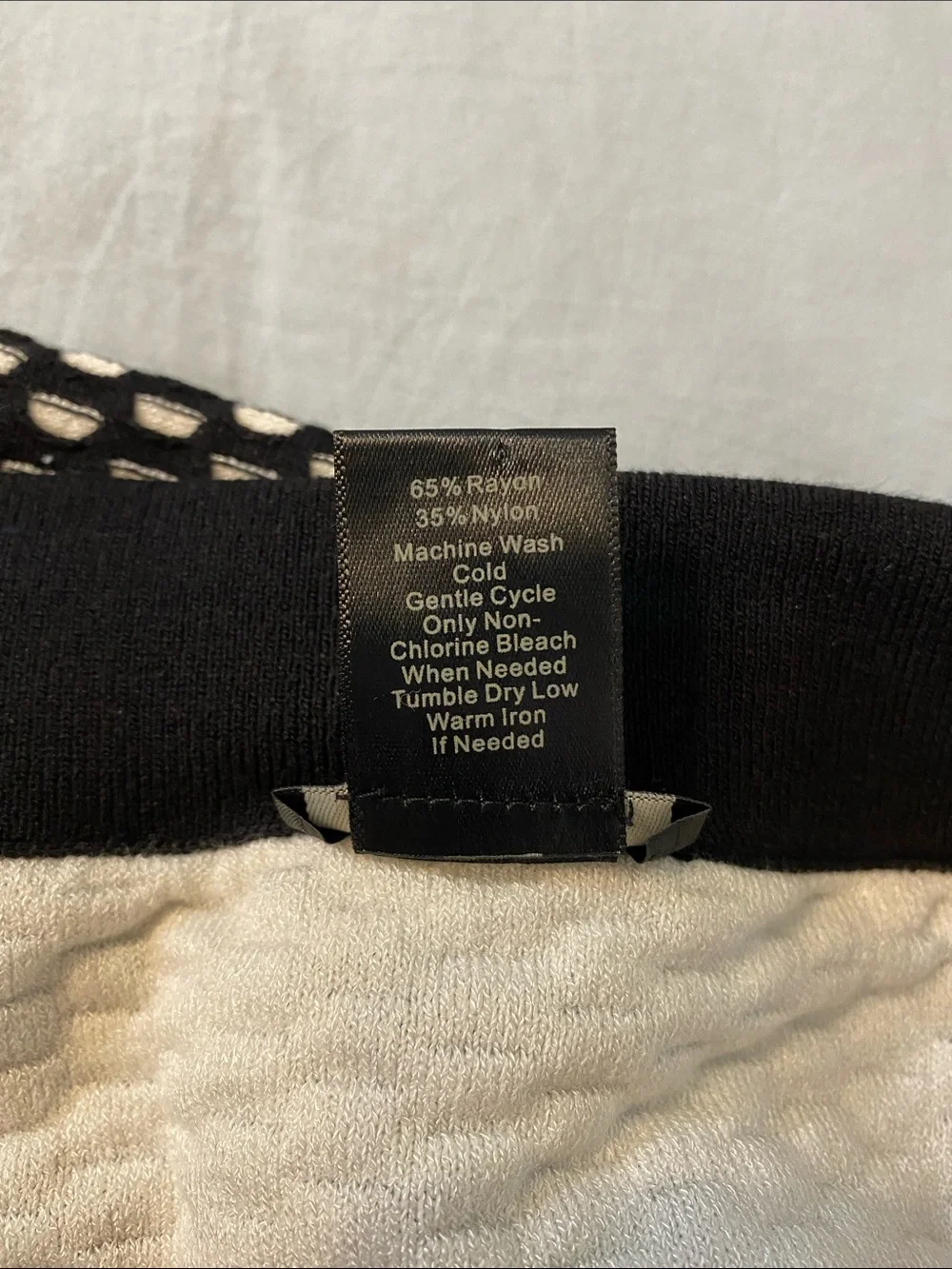 Ann Taylor Black and Ivory Perforated Knit Knee Length Skirt Large